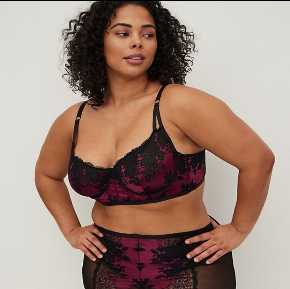 Torrid Boudoir Unlined Longline Underwire Bra Size 4